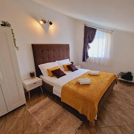 Luxury With A Swimming Pool Plano, - 18490 Villa *