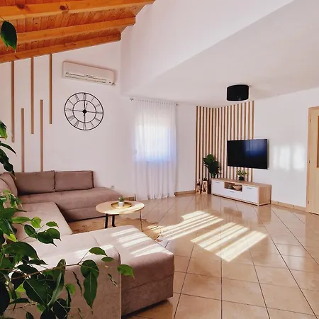 Luxury With A Swimming Pool Plano, - 18490 Villa