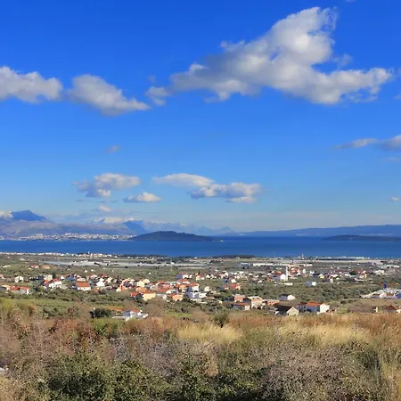 Luxury With A Swimming Pool Plano, - 18490 Trogir