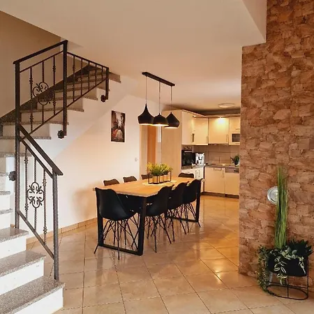 Luxury With A Swimming Pool Plano, - 18490 Trogir