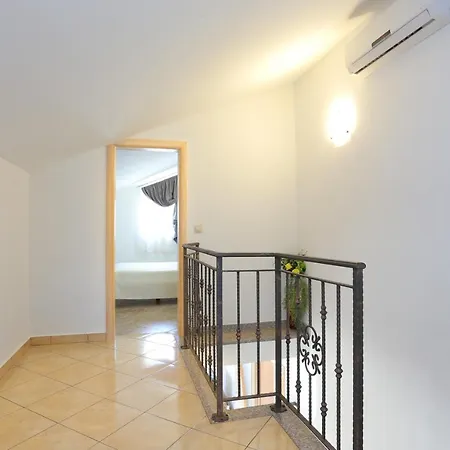 Luxury With A Swimming Pool Plano, - 18490 Villa Trogir