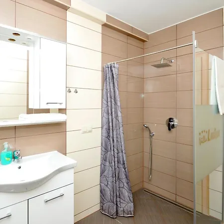 Luxury With A Swimming Pool Plano, - 18490 Villa
