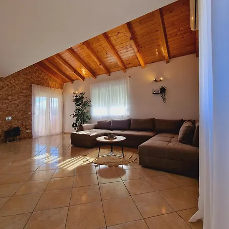 Luxury With A Swimming Pool Plano, - 18490